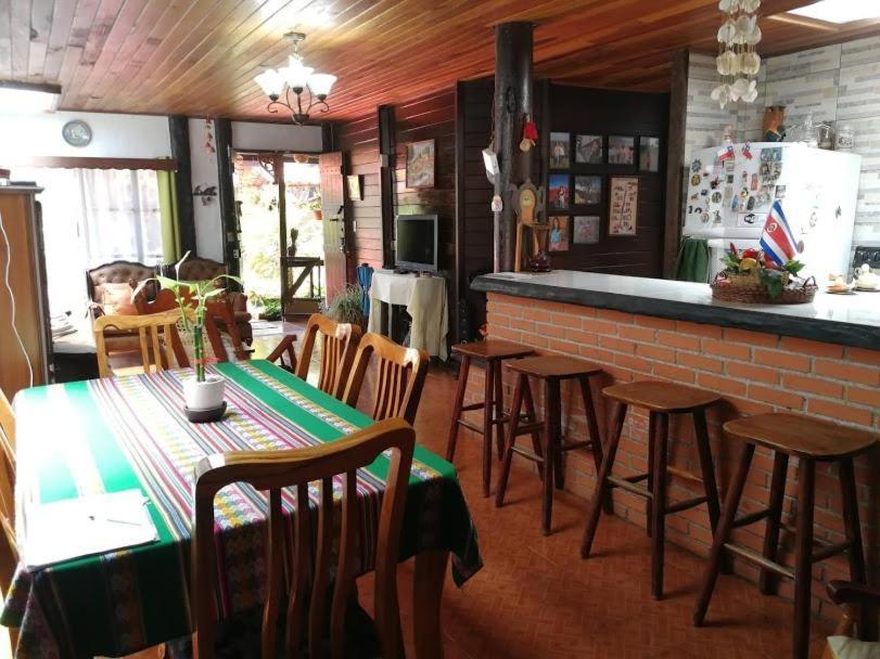 Casa Irazu Leilighet Cartago Eksteriør bilde